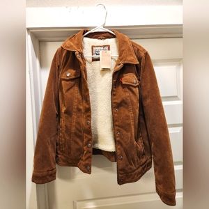 NWT Levi's Sherpa Lined Suede Trucker Jacket